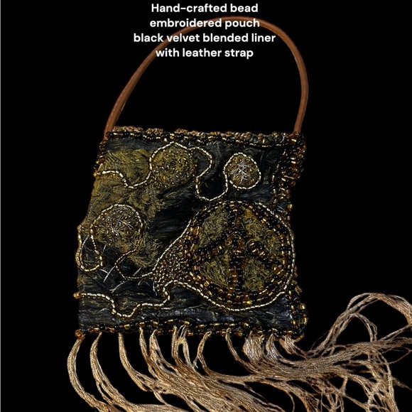 Hand-crafted bead bag - Picture 3 of 6